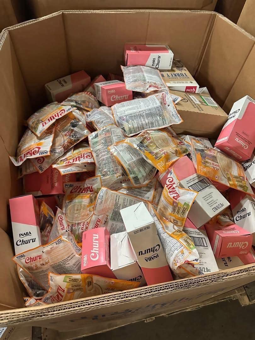 Amazing Deal Mixed Cat & Dog Food Available For Sale