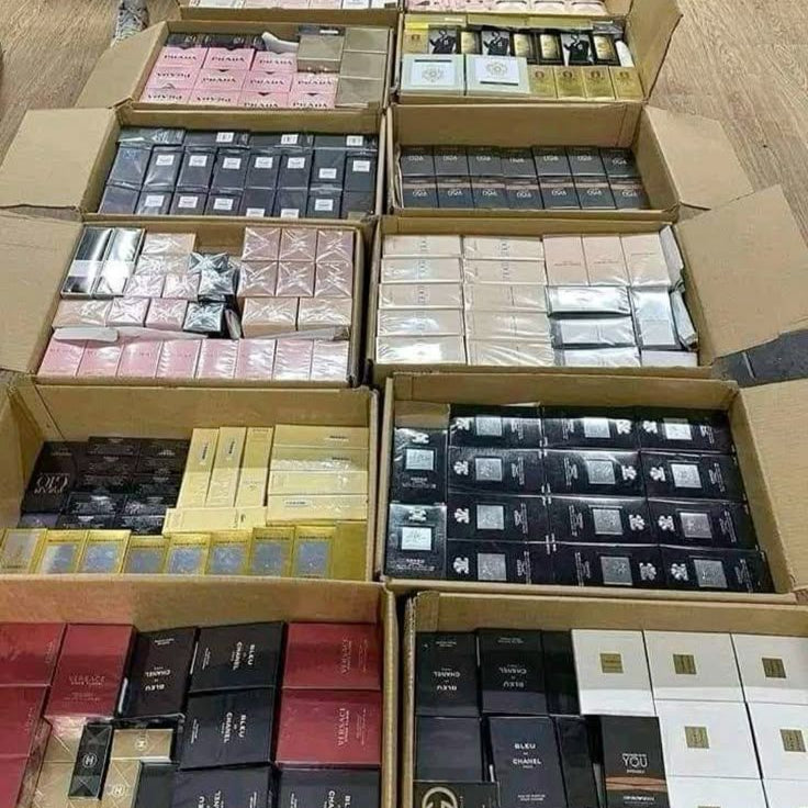 Get 10 boxes of original perfumes returned on pallets