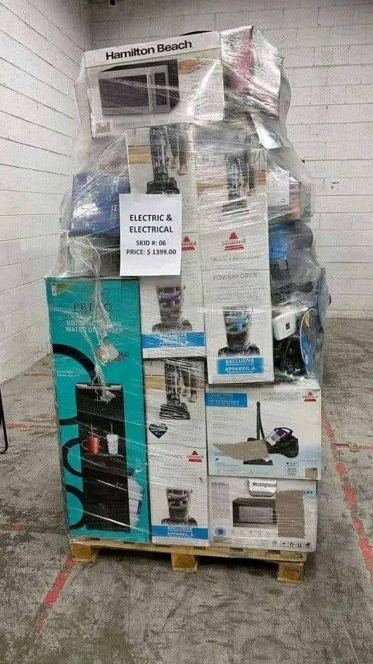 full pallet Diverse selection of home, kitchen, and garden essentials, all available at ongoing sale prices