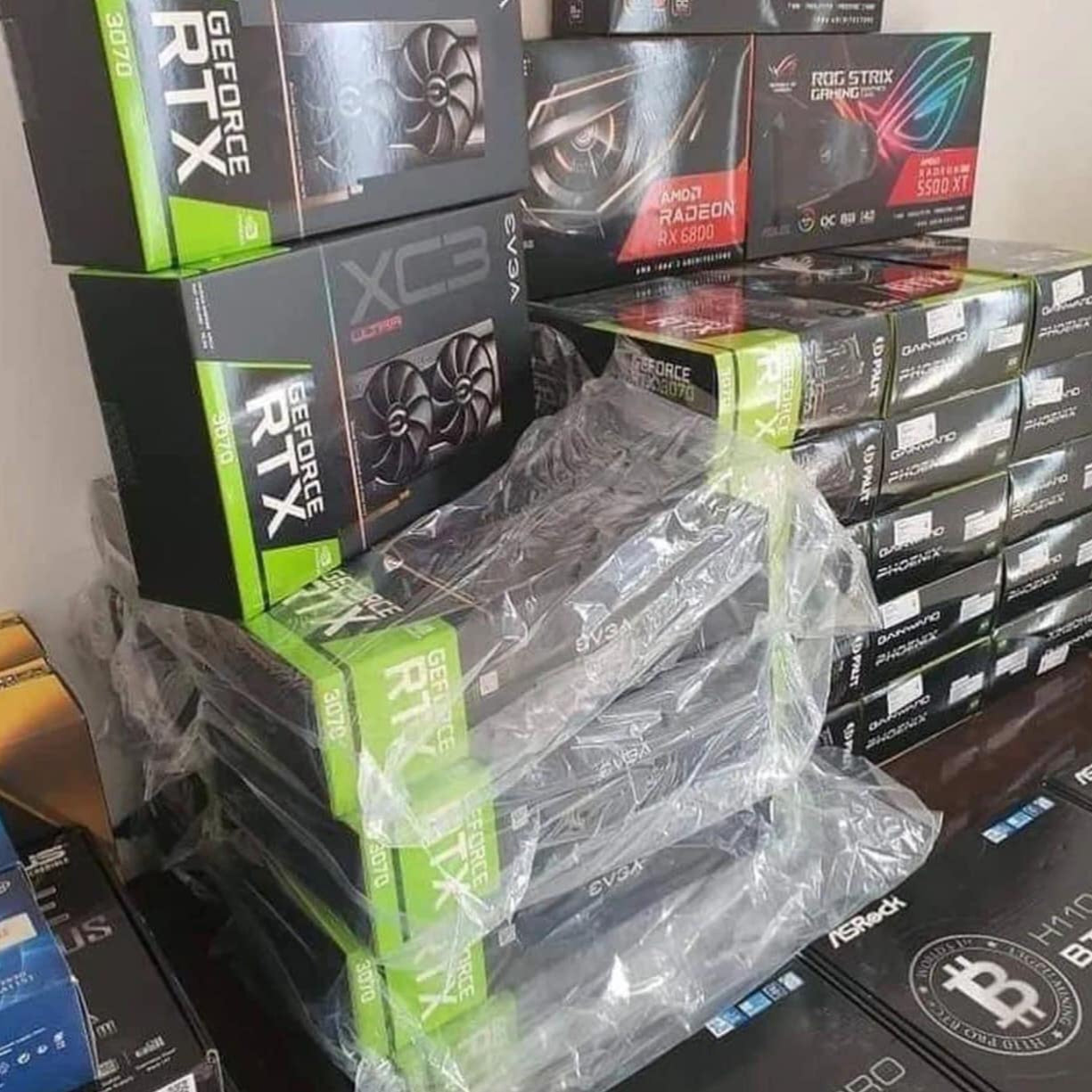 High Quality Graphic Card Available For Sale