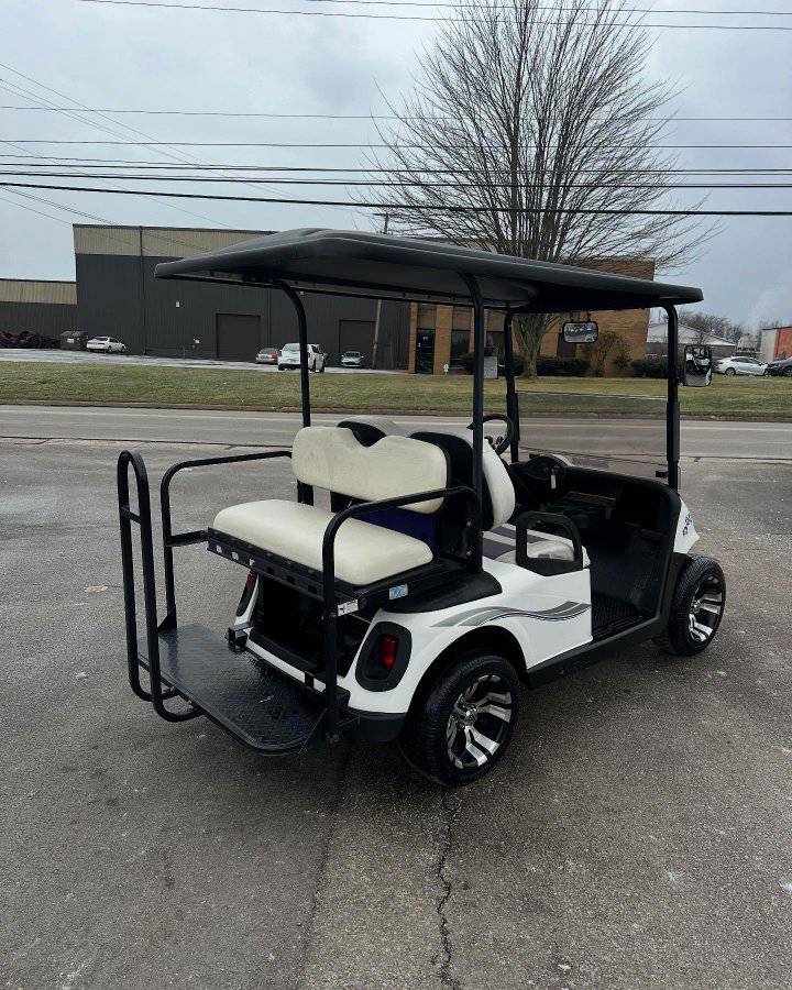 Selling Fast RXV 48V Electric Golf Cart With Newer Batteries Available For Sale