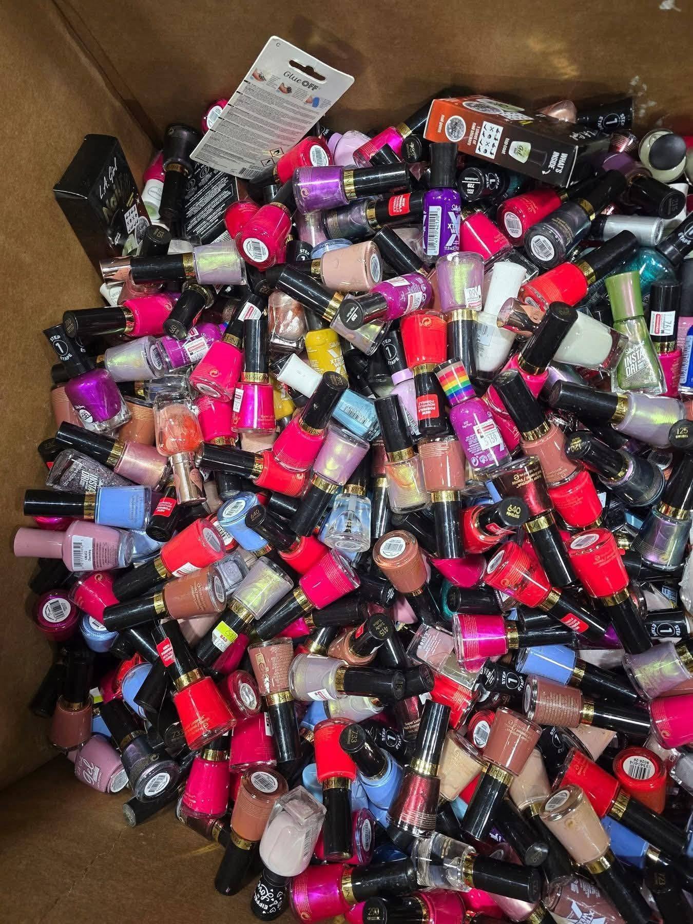Fresh Arrival of our latest shipment of Cosmetics Pallets Available For Sale